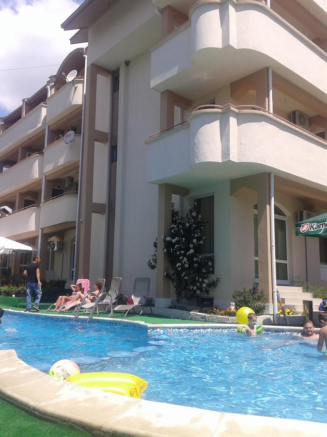Aparthotel Lucky Family Ravda Exterior photo