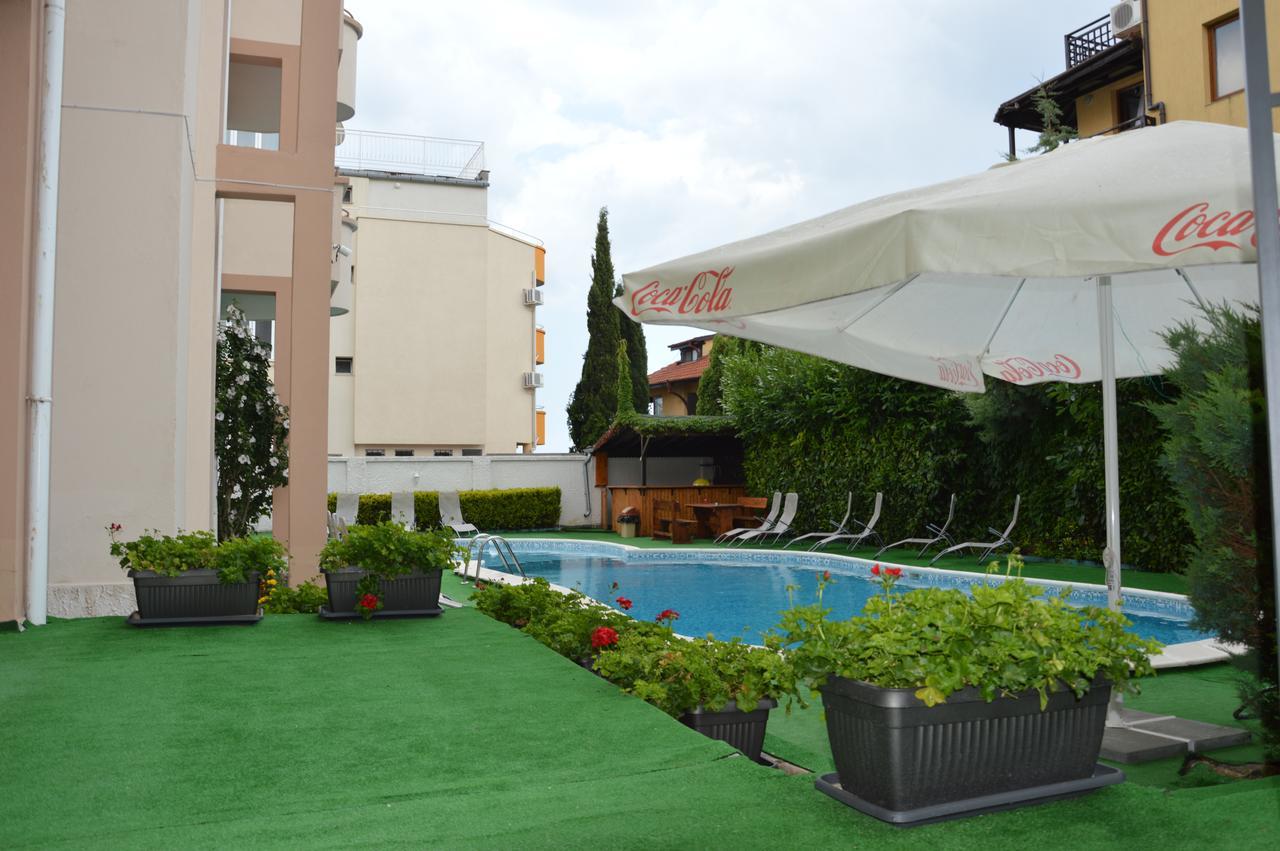 Aparthotel Lucky Family Ravda Exterior photo