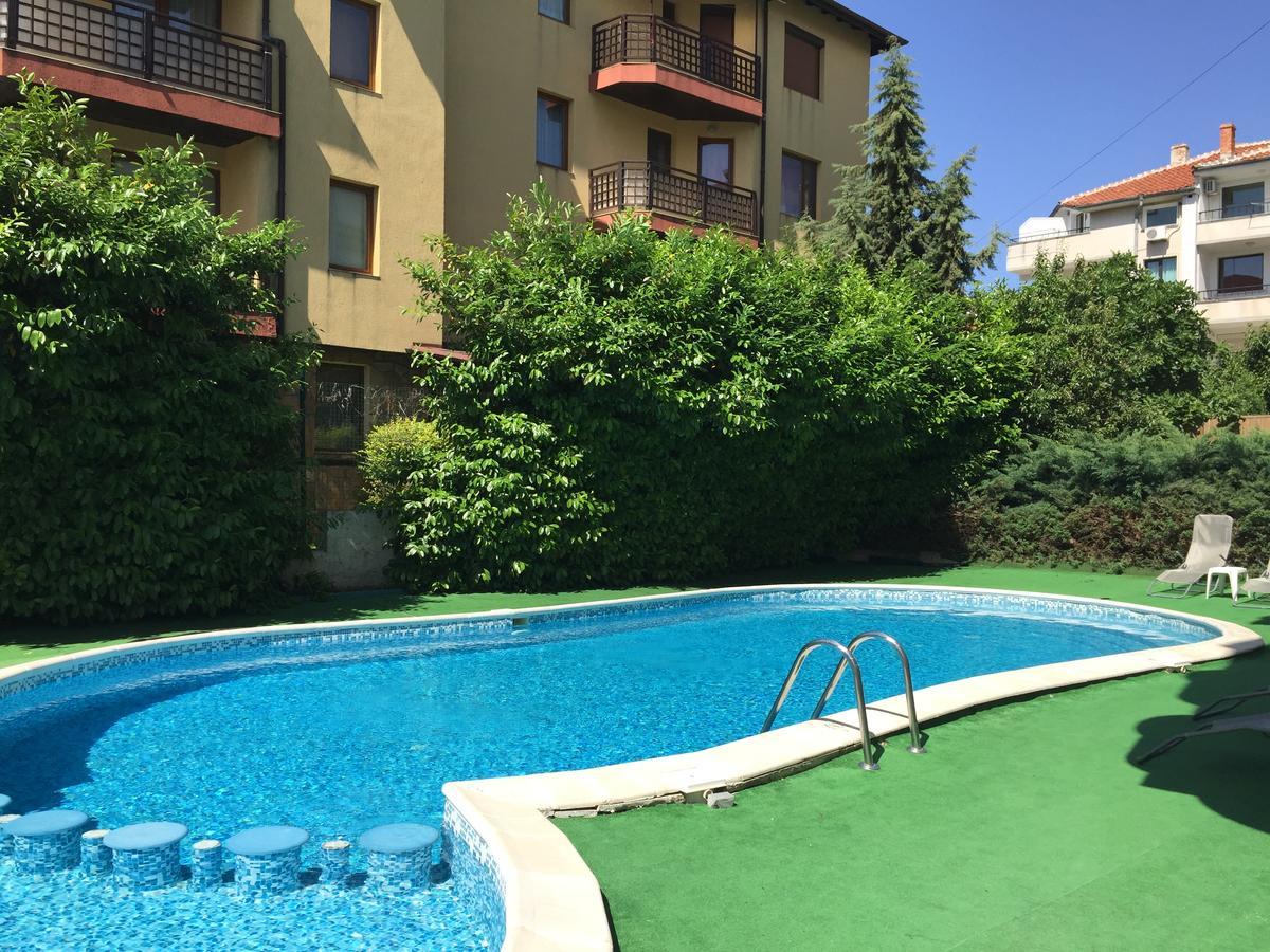 Aparthotel Lucky Family Ravda Exterior photo