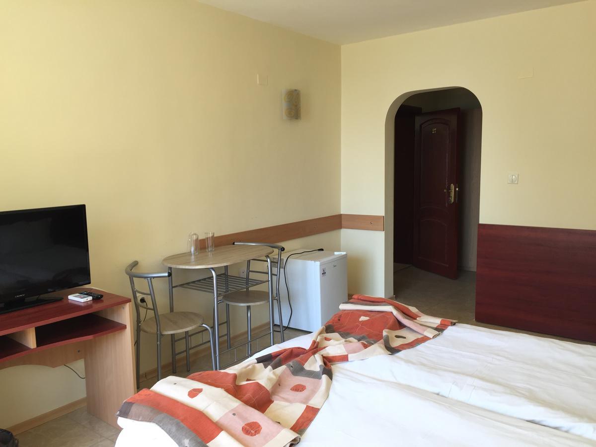 Aparthotel Lucky Family Ravda Exterior photo