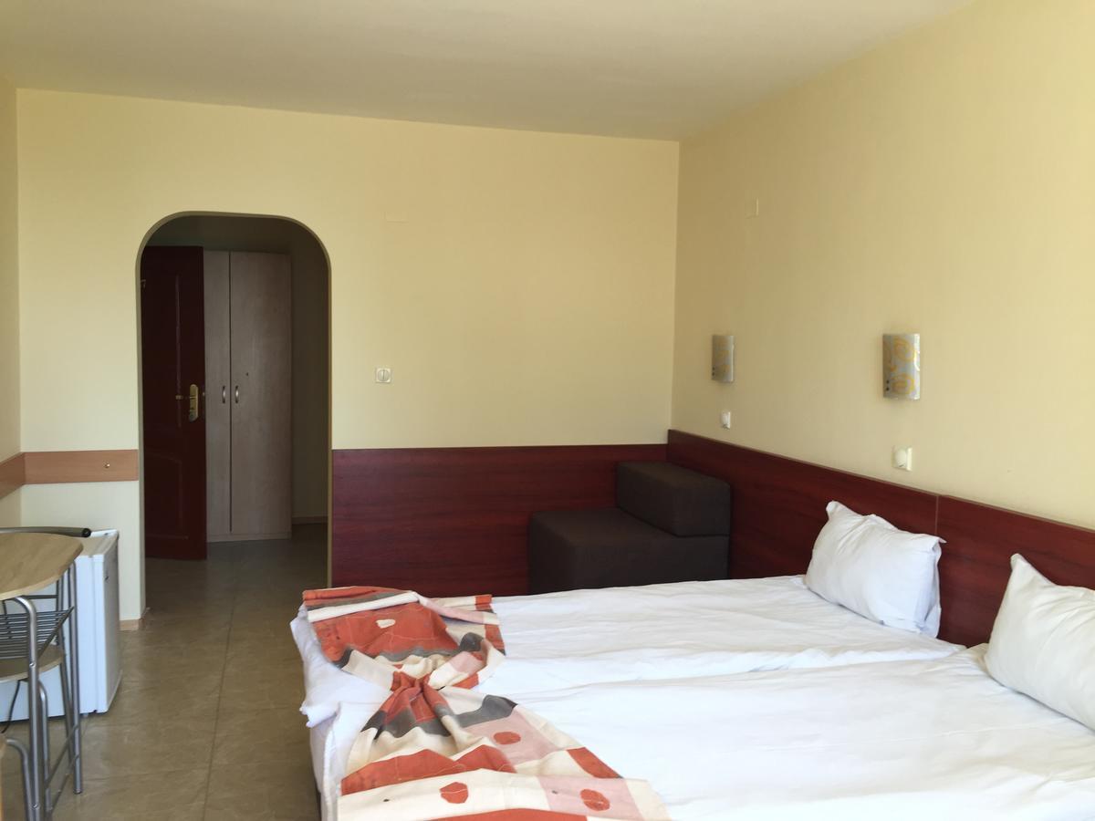 Aparthotel Lucky Family Ravda Exterior photo