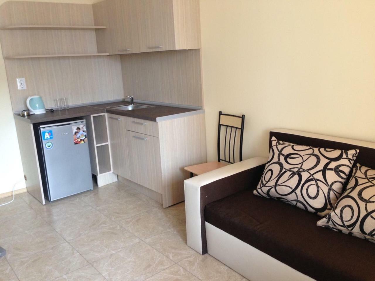 Aparthotel Lucky Family Ravda Exterior photo