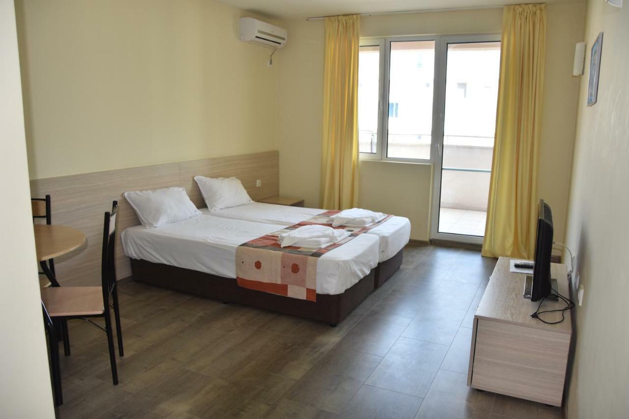 Aparthotel Lucky Family Ravda Exterior photo