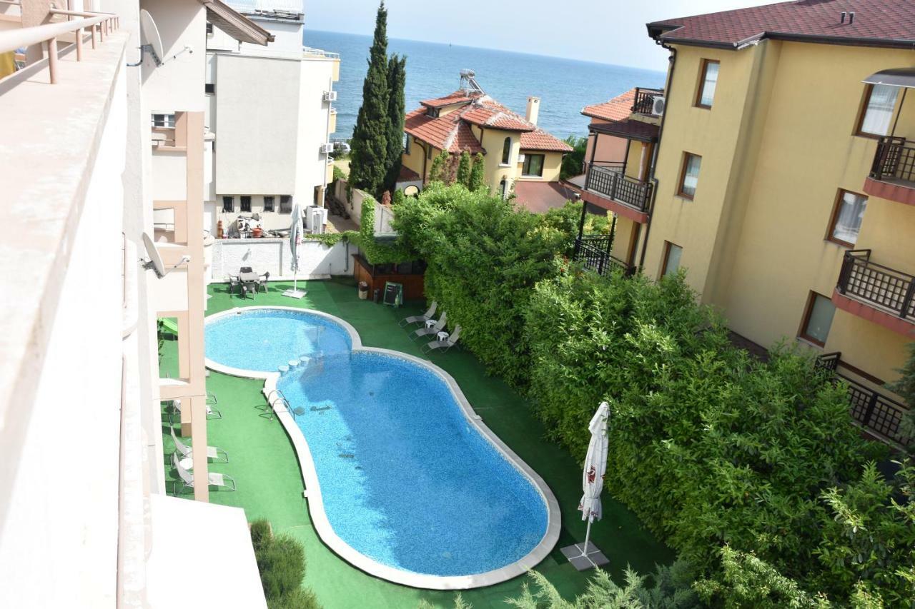Aparthotel Lucky Family Ravda Exterior photo