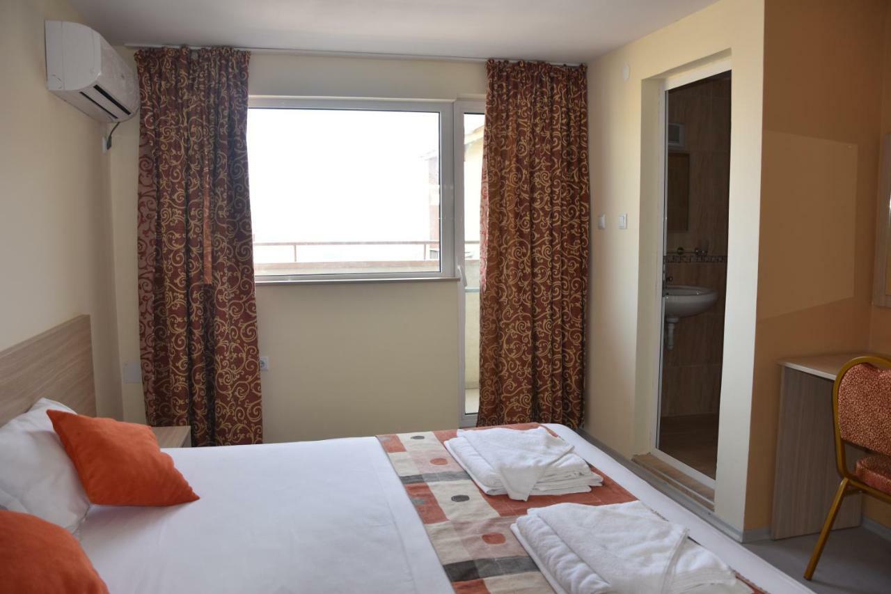 Aparthotel Lucky Family Ravda Exterior photo